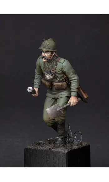 Grenadier of the Russian Army - 75 mm